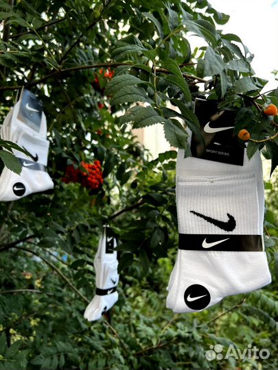 Носки Nike белые высокие