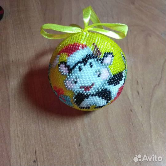 Новогодние шары на елку с символом 2021 года