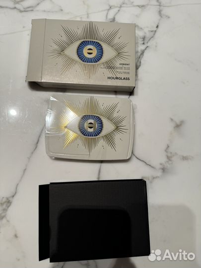Hourglass палетка evil eye, новая