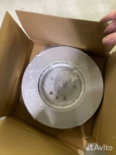 Тормозные диски задние Jaguar XE, XF, F-Pace;