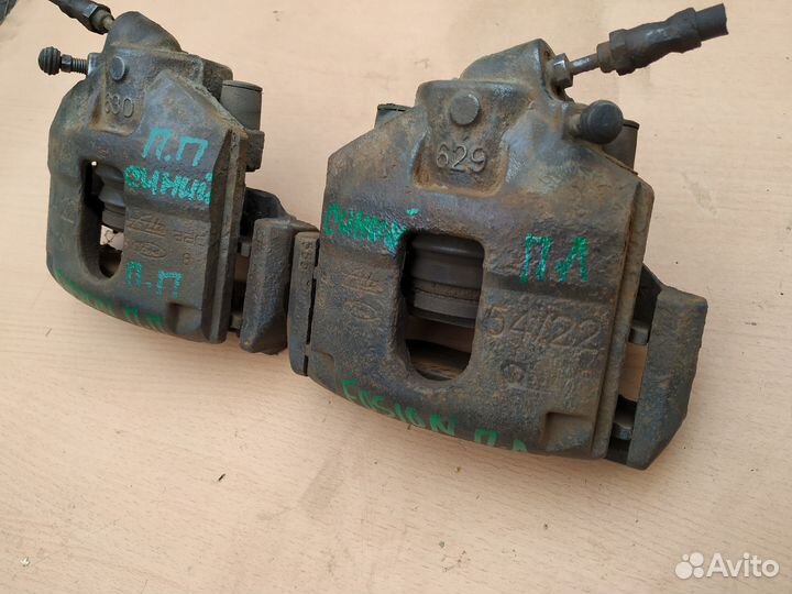 Ford Fusion Суппорт тормозной передний