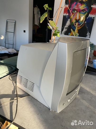 Телевизор akai