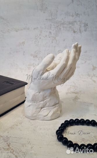 Интерьерная статуэтка 