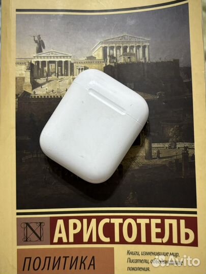 Airpods 1 кейс и левый наушник