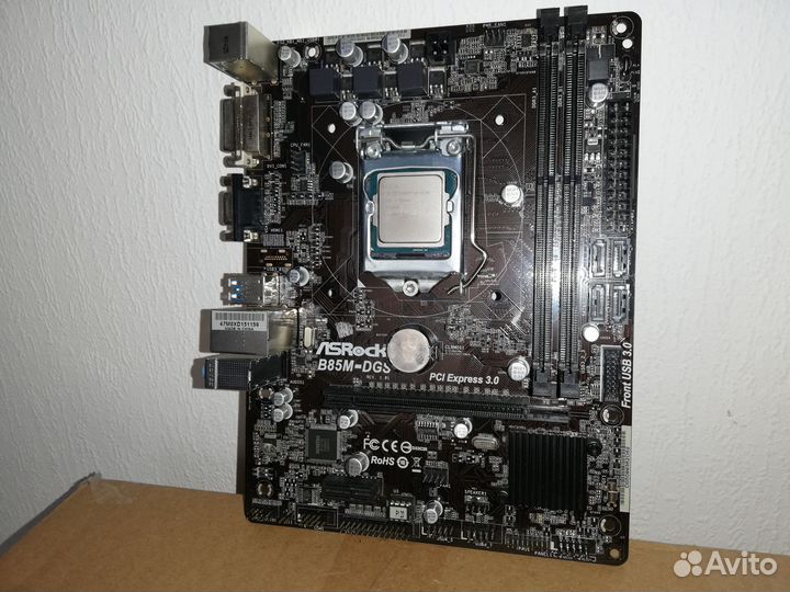 Материнская плата с процессором i3