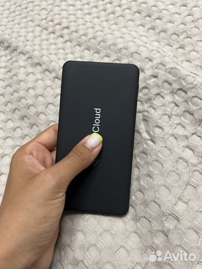 Портативное зарядное устройство