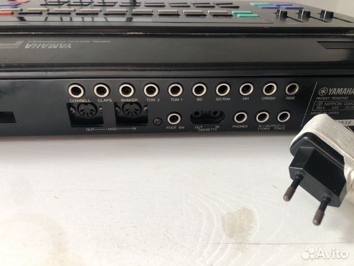 Драм машина yamaha rx11
