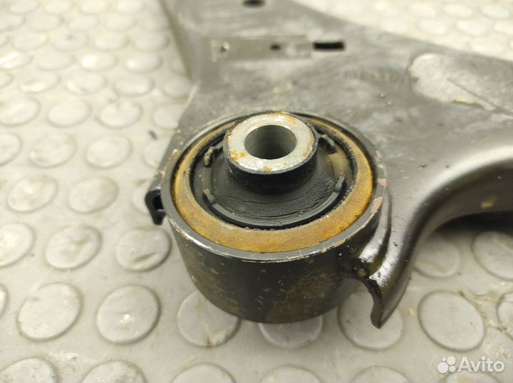 Рычаг передний правый Volvo Xc70 BZ B6324S 3.2