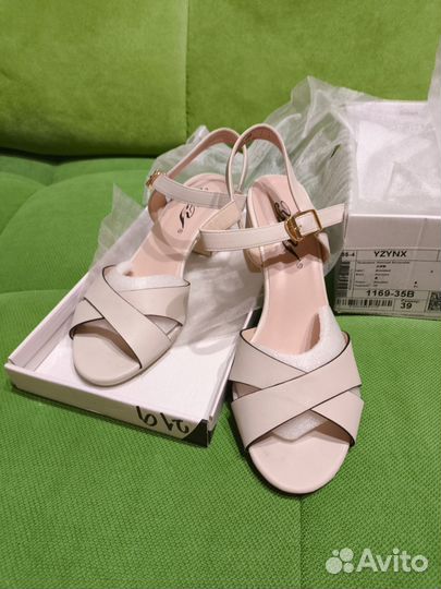 Босоножки женские 39 размер