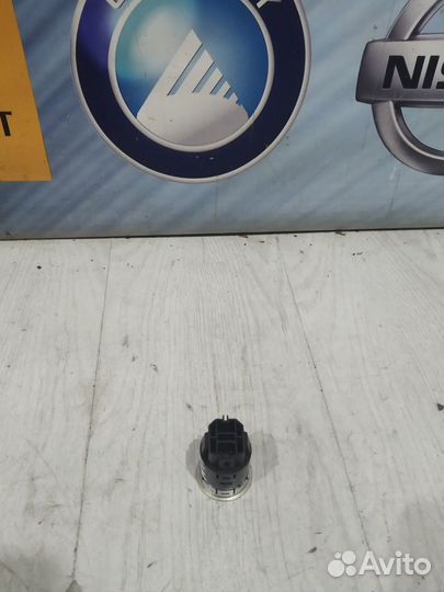 Кнопка старт Geely atlas