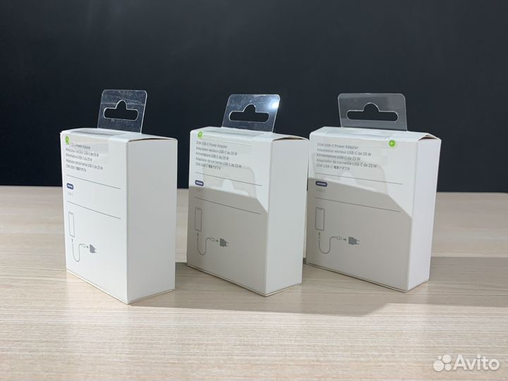 Зарядное устройство для iPhone 14 Pro