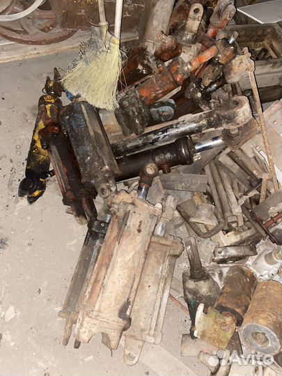 Цилиндр гидравлический