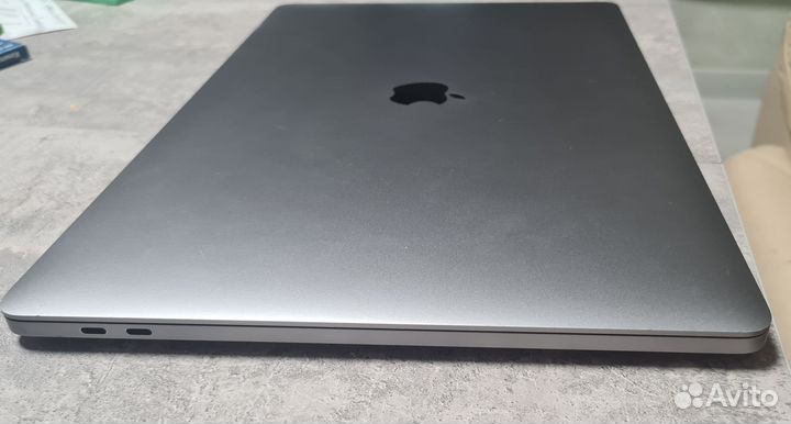 Macbook pro 16 2019 i7