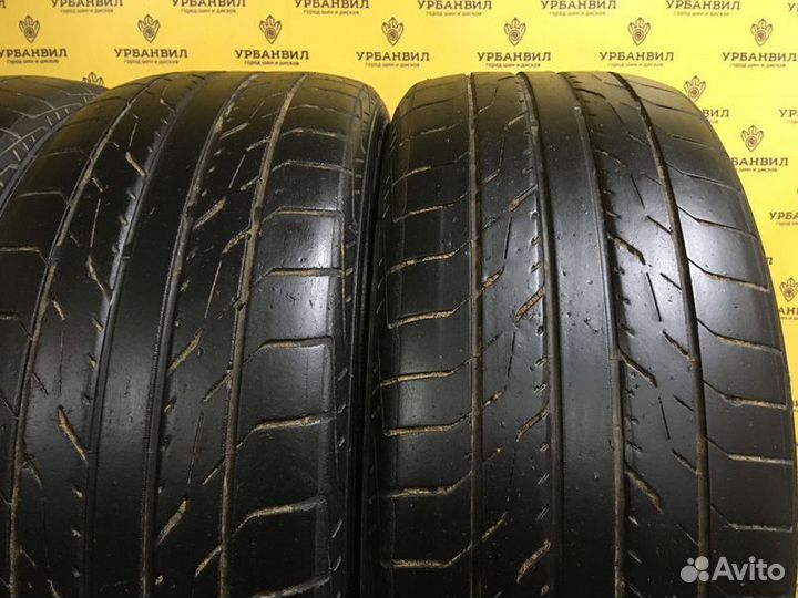 Toyo DRB 215/50 R17 91V