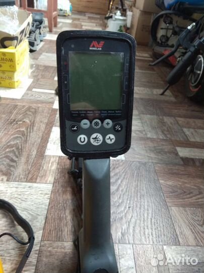Металлоискатель подводный minelab equinox 800
