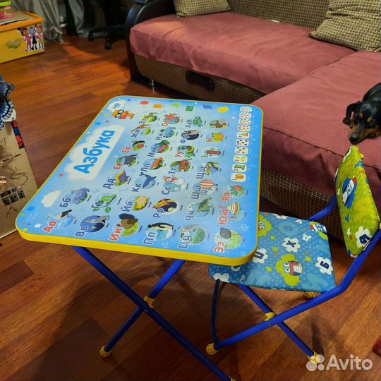 Детский стол и стульчик