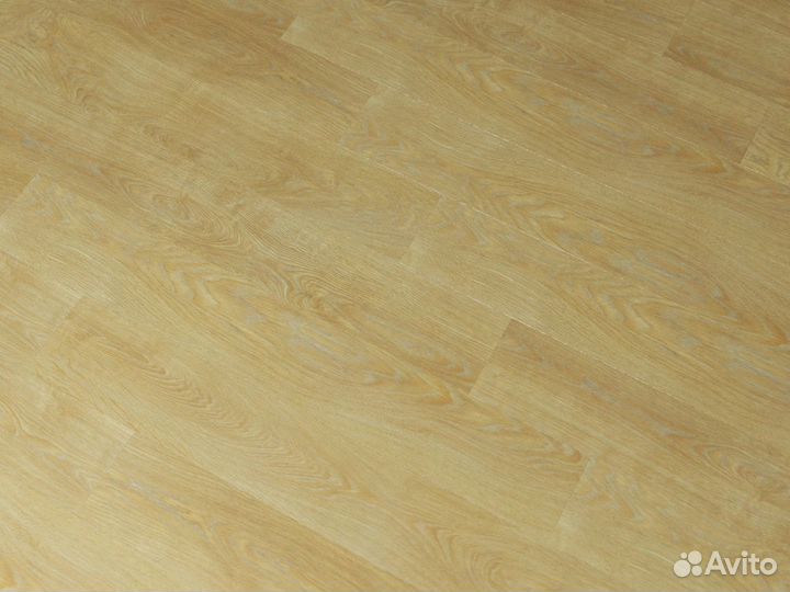 Кварцвинил. Клеящиеся стеновые панели