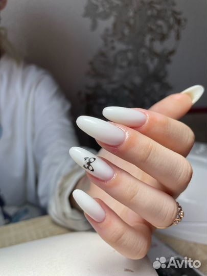 Маникюр