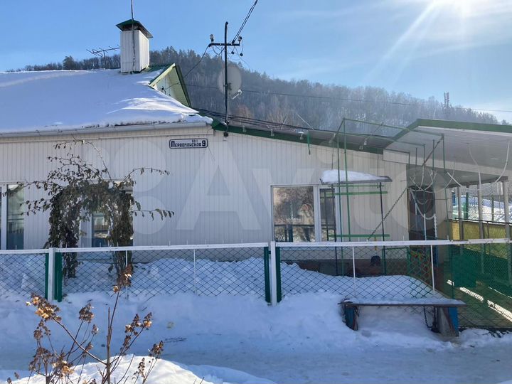 Дом 57 м² на участке 1,8 сот.