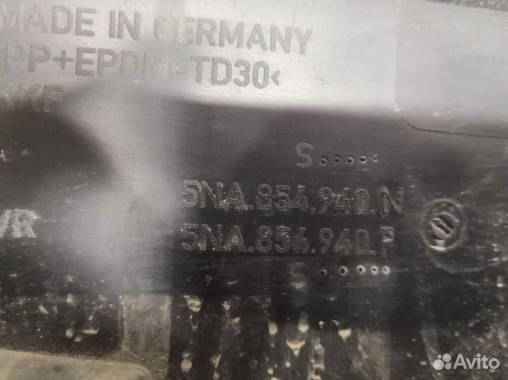 Молдинг двери передний правый Volkswagen Tiguan 2