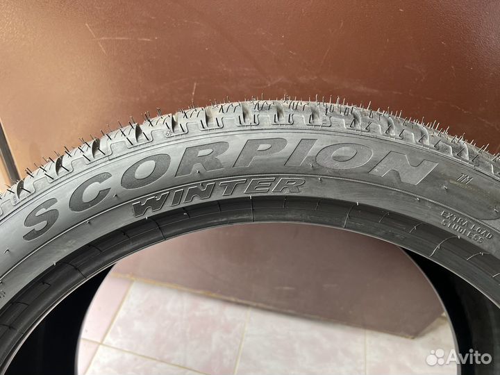 Pirelli Scorpion Winter 275/40 R22 и 315/35 R22 108V