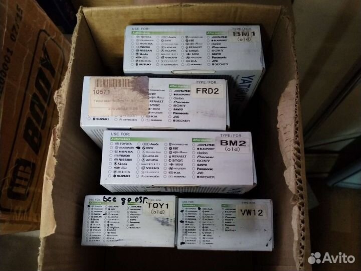 Адаптер для штатных магнитол Yatour Yt-m06