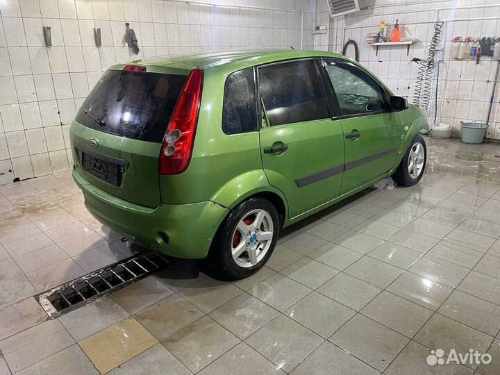 Ford Fiesta 1.4 МТ, 2007, 240 000 км