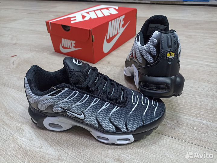 Кроссовки nike air max Tn plus
