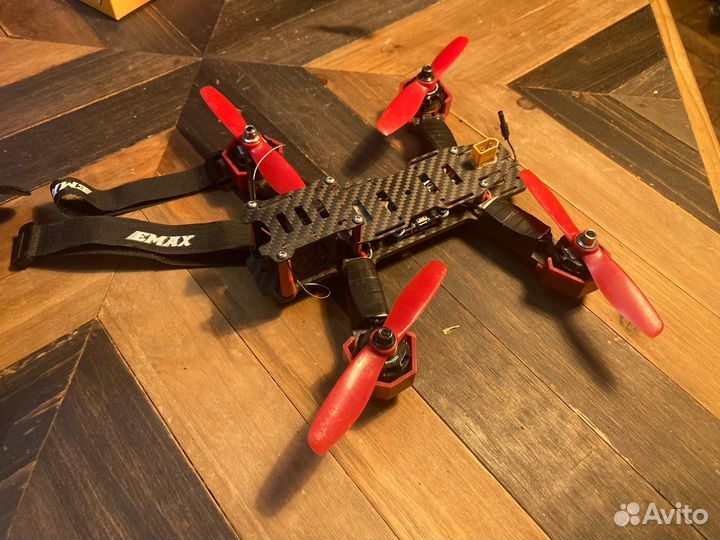 Гоночный квадрокоптер на раме emax
