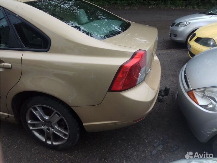 Разбор на запчасти Volvo S40 2004