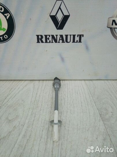 Датчик уровня масла Renault megane 3