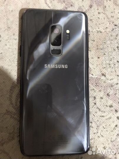 Телефон samaung s9 plus