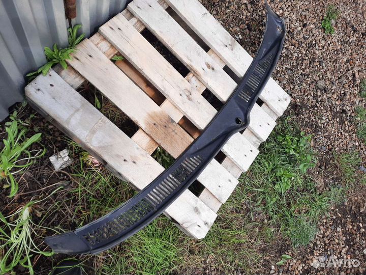 Жабо под дворники Audi 100 (C4)