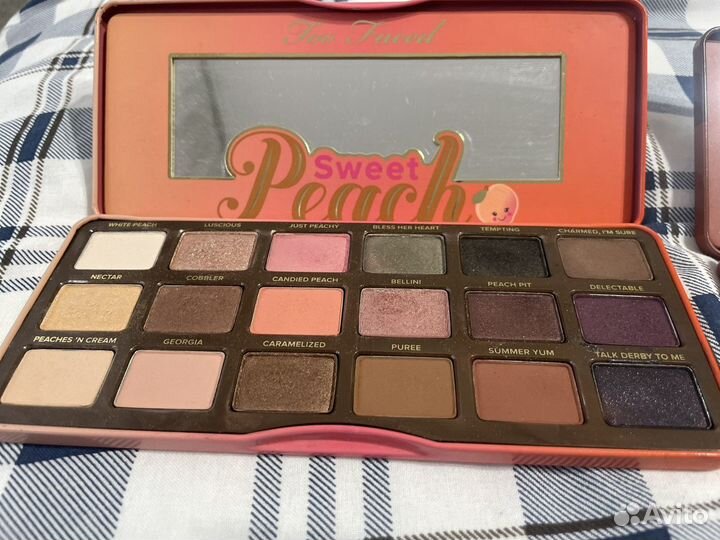 Палетки теней too faced