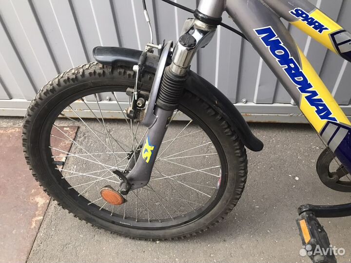 Велосипед б у размер колеса 20