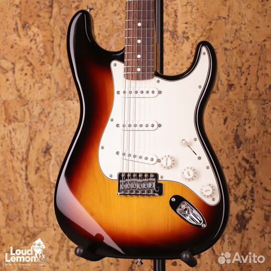 Fender Standard Stratocaster Brown Sunburst 2016
