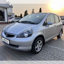 Honda Jazz 1.3 CVT, 2004, 218 764 км, с пробегом, цена 567 000 руб.