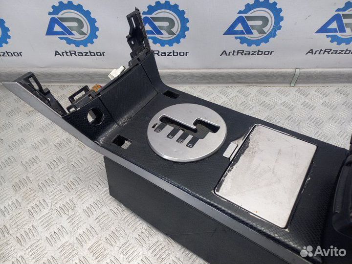 Подлокотник с консолью Infiniti Fx45 4.5 VK45DE