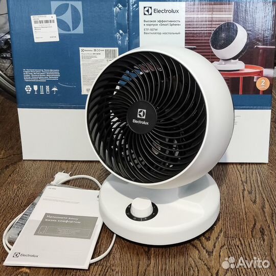 Вентилятор настольный Electrolux ETF-107W