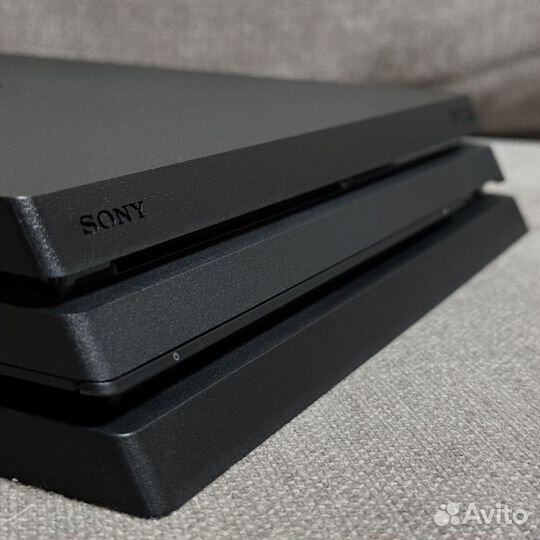 Sony playstation 4 pro 1tb