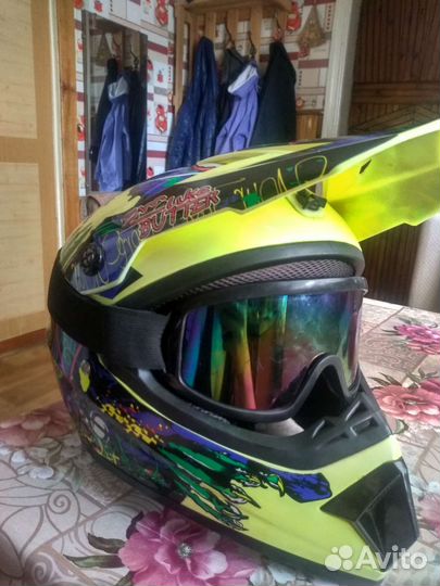 Шлем кроссовый