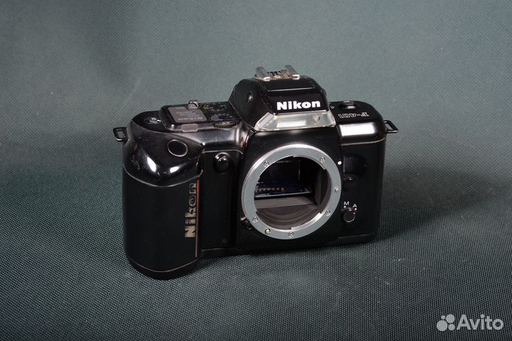 Nikon F-401
