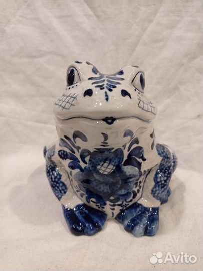 Лягушка большая гжель