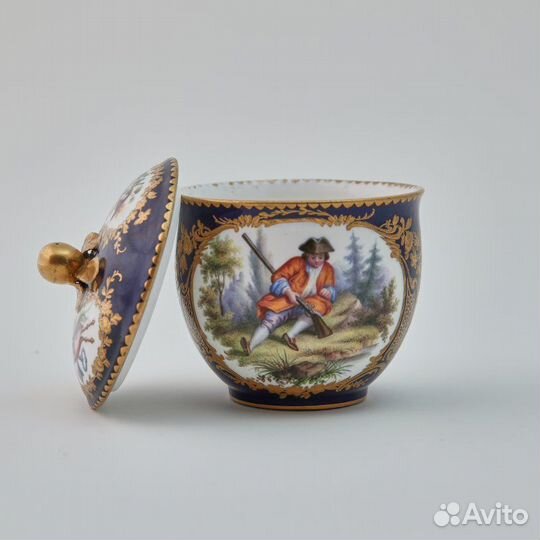 Севрский стиль. Старинная сахарница с крышкой ручн