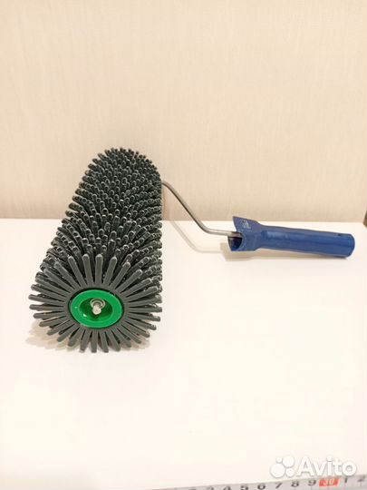 Игольчатый валик для наливного пола