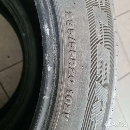 Bridgestone Dueler H/L 33A 235/55 R20