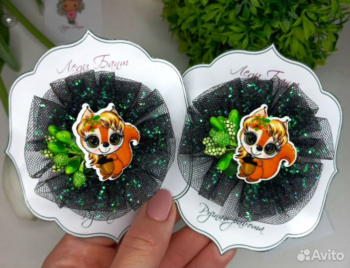 Бантики заколки ручная работа. С фигурками