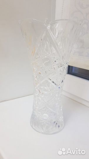 Хрустальная ваза