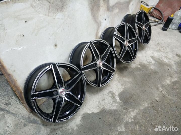 Диски на Ford Mondeo 4, R16 5х108, d63.4