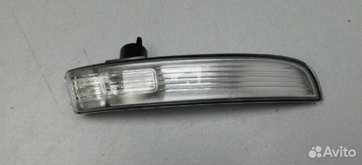 Повторитель поворота в зеркало Форд куга 2